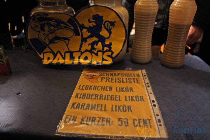Fotoimpressionen vom Weihnachtsmarkt am FanHaus - FanRat ...